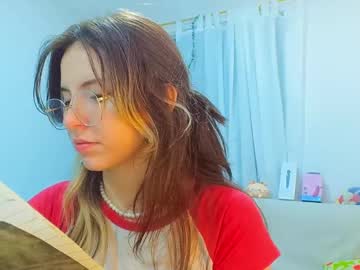 See _yourcherrybomb online Now @ fap.tw