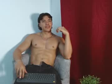 See Adriel_escalante online Now @ fap.tw