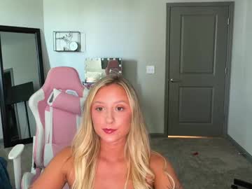 See Alex499990 online Now @ fap.tw