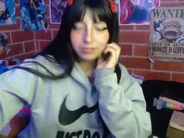 See Alexa19pretty online Now @ fap.tw