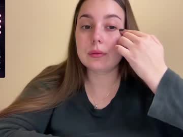 See Alexa__lee online Now @ fap.tw
