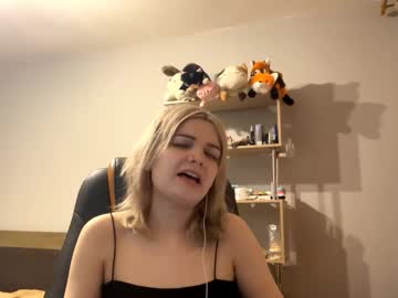 See Alexisbalko online Now @ fap.tw