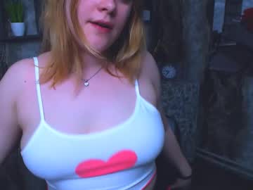 See Alisiakiss_ online Now @ fap.tw