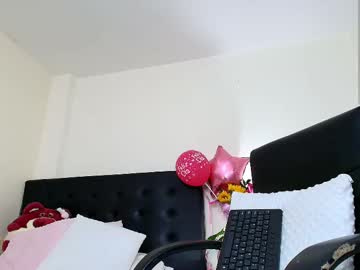 See Amabella_w online Now @ fap.tw