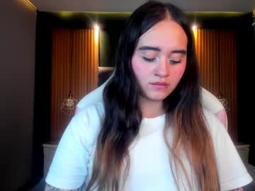 See Ana_taylor2 online Now @ fap.tw