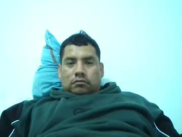 See Angeldavid90 online Now @ fap.tw