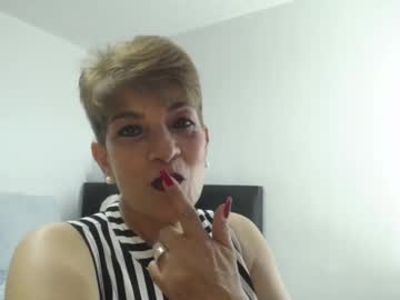 See Angelina_stone_65 online Now @ fap.tw