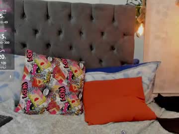 See Angeloox_ online Now @ fap.tw