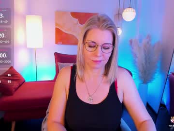 See Annielight online Now @ fap.tw