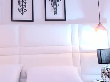 See Ari_lynn_ online Now @ fap.tw