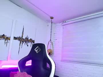 See Ary_hanna online Now @ fap.tw