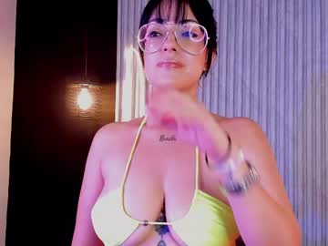 See Aurabakers online Now @ fap.tw