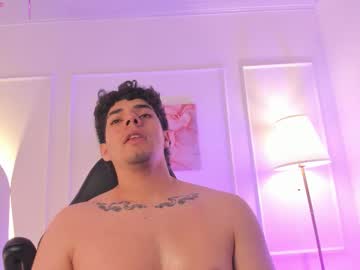 See Axel_creed online Now @ fap.tw