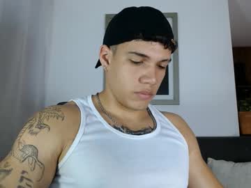 See Axel_taylor21 online Now @ fap.tw