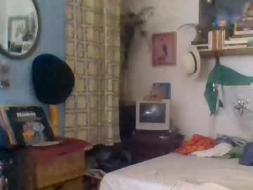 See Badhombremx online Now @ fap.tw