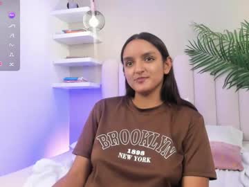See Bella_turner__ online Now @ fap.tw