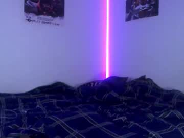 See Black_arthur online Now @ fap.tw