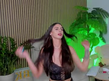 See Blessedwithbust online Now @ fap.tw