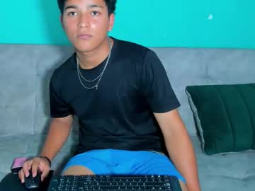 See Brandonwesly online Now @ fap.tw