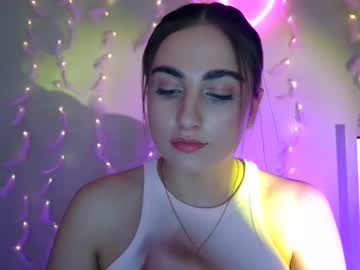 See Bunnylila18 online Now @ fap.tw