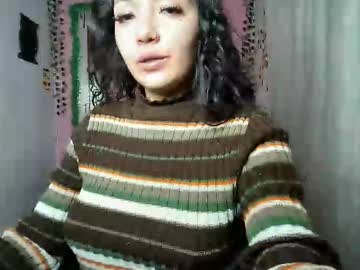 See Callme_lolas online Now @ fap.tw