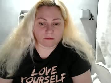 See Candycream74 online Now @ fap.tw