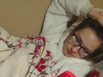 See Candylady136 online Now @ fap.tw