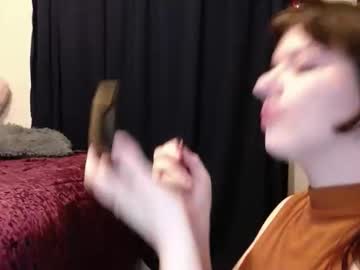 See Careerwife online Now @ fap.tw