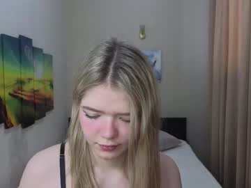 See Cari_bums online Now @ fap.tw