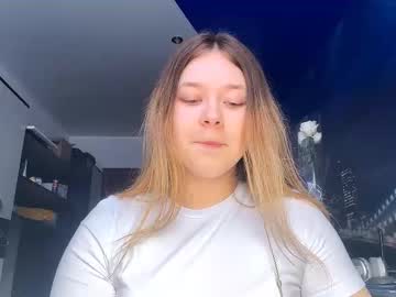 See Carolindueno online Now @ fap.tw