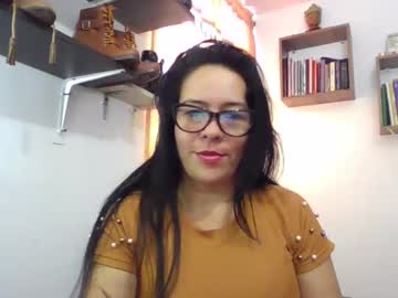 See Caroline_46 online Now @ fap.tw