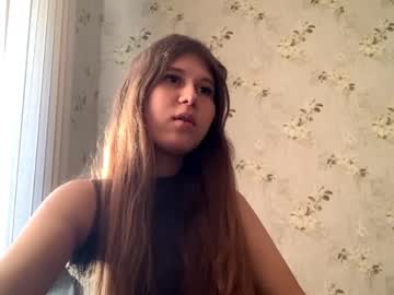 See Catecorson online Now @ fap.tw