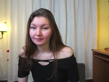 See Celineswiatkowski online Now @ fap.tw