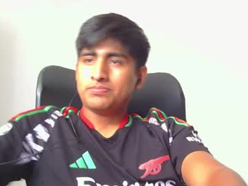 See Cesarex148 online Now @ fap.tw