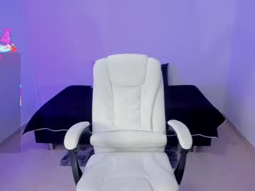 See Charlotte_jones21 online Now @ fap.tw