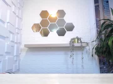 See Charlotteschmidtt online Now @ fap.tw