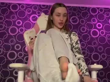 See Chillgoddess online Now @ fap.tw