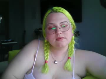 See Cosmickris_ online Now @ fap.tw
