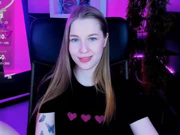 See Cutemousee online Now @ fap.tw