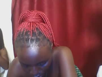 See Cutey_lunar online Now @ fap.tw