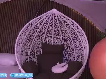 See Dakota_leex online Now @ fap.tw