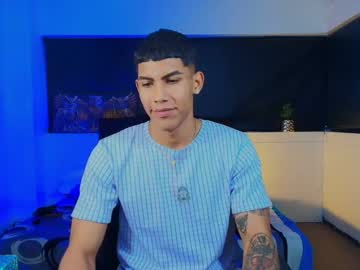 See Damian_latinxxx online Now @ fap.tw