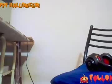 See Danix_xox online Now @ fap.tw