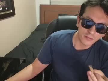 See Danruiz33 online Now @ fap.tw