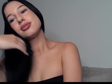 See Delly_love online Now @ fap.tw