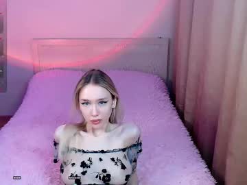 See Des_ch online Now @ fap.tw