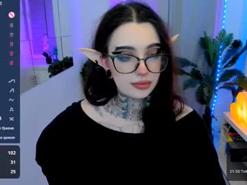 See Dixipixi_ online Now @ fap.tw