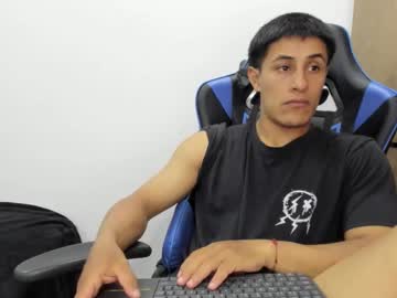 See Dorman_boy online Now @ fap.tw