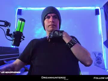 See Dreamhunterdz online Now @ fap.tw