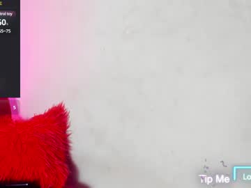 See Dustyn_fox_ online Now @ fap.tw